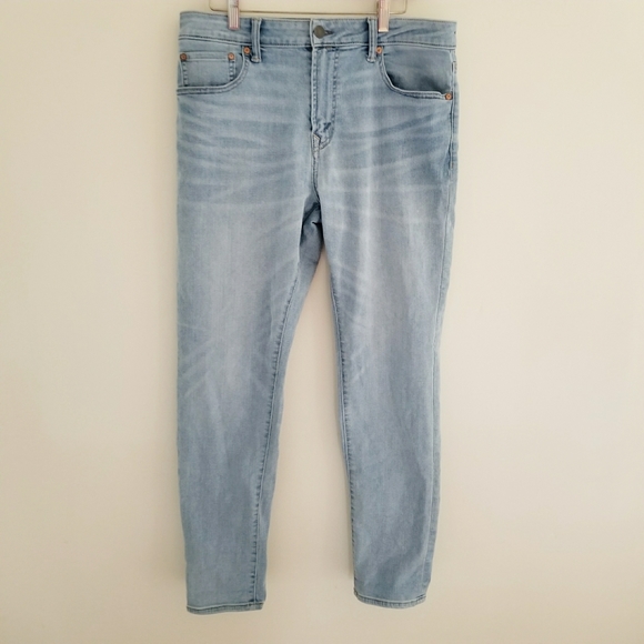 American Eagle Outfitters Other - American Eagle Athletic Light Wash Jeans 33x32
